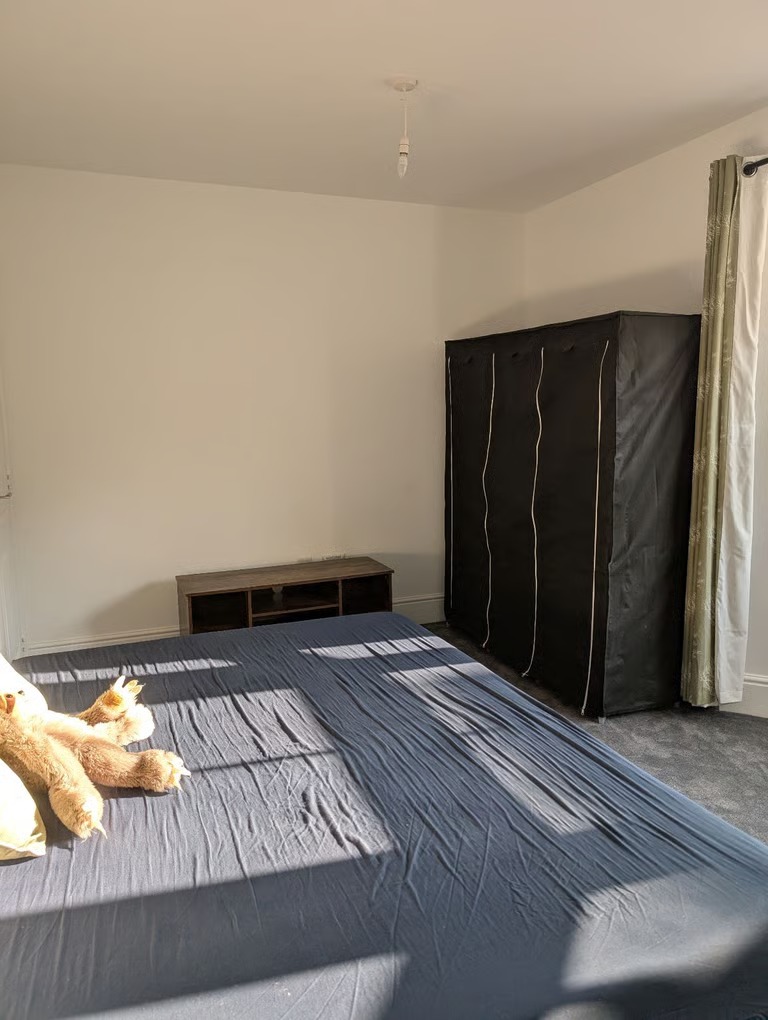 Room to let
