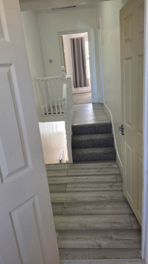🏡 SPACIOUS DOUBLE ROOM FOR Single person – E13 8RT | ALL BILLS INCLUDED! ✨