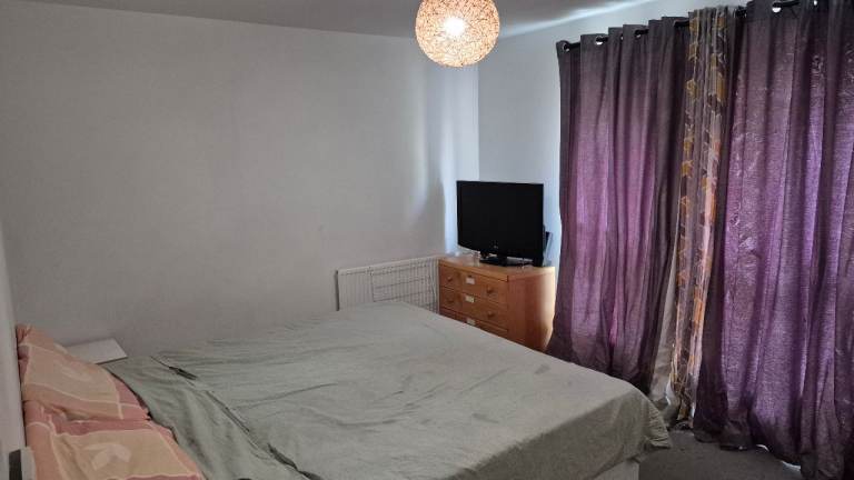 Large Double Room (CB4)