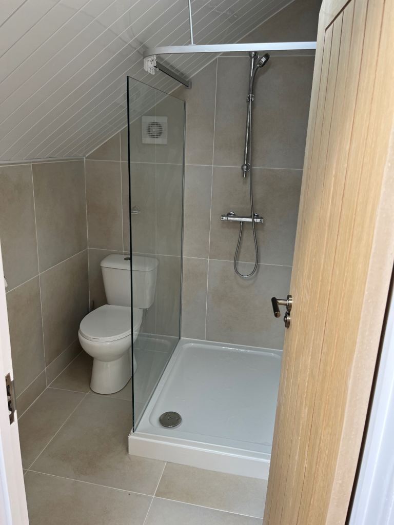 🏡 Modern En-Suite Double Room in Barking | £850 PCM | Bills Inclusive Single-female IG11 9AF