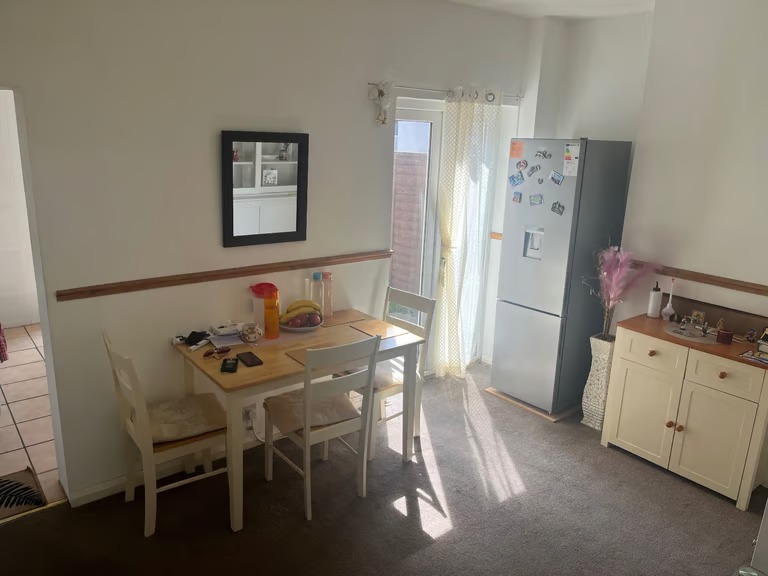 Room to let