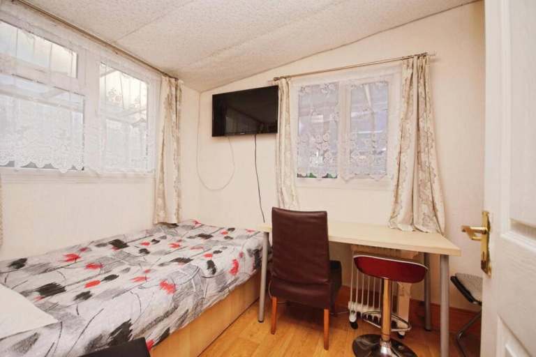 5 bedroom house to rent in Fishponds, Bristol (BS16 4PW)