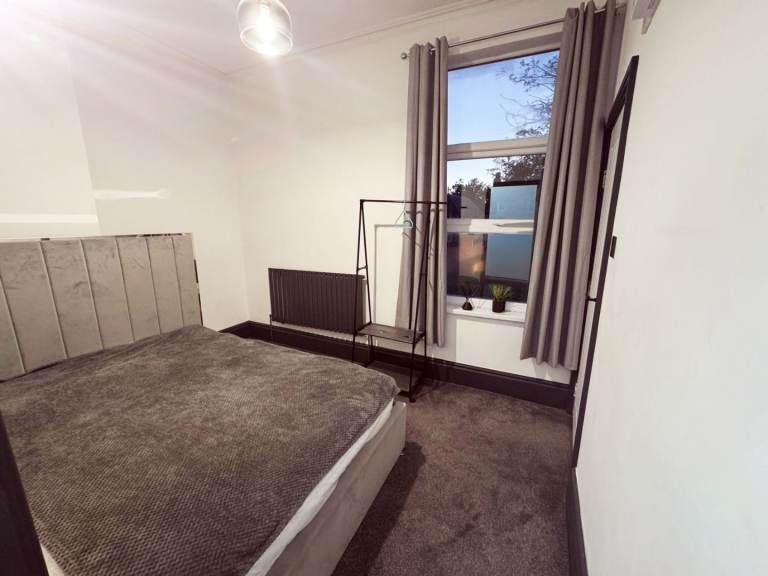 Stylish 2 Bed (Furnished) Flat to Rent – Moseley (B13 9BS)