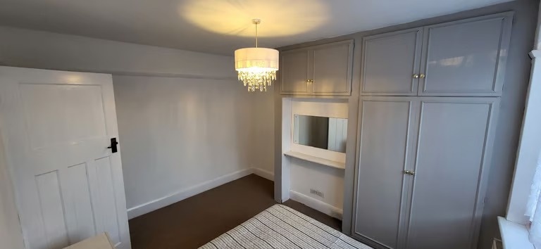 Room in a Shared House, Aldborough Road South, IG3