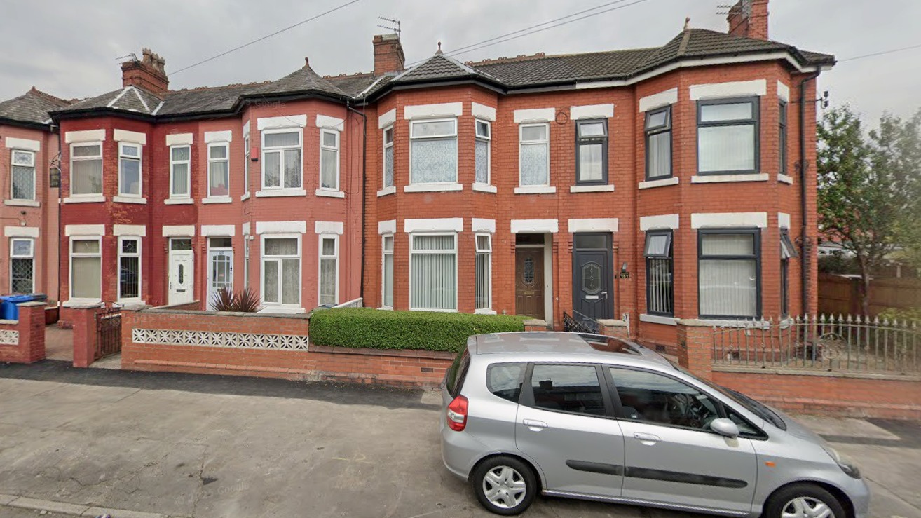 3-Bedroom Victorian House at Beresford rd, Longsight M13