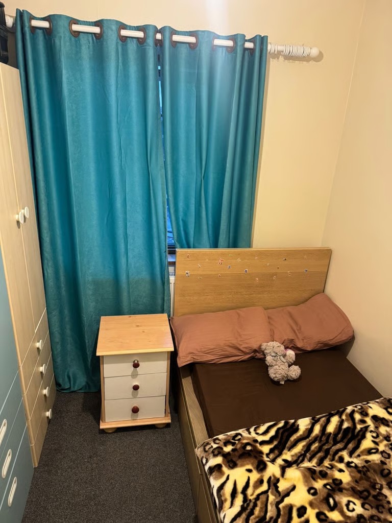 Cosy room to let