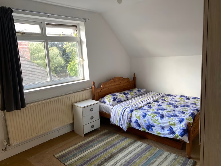 Room to let