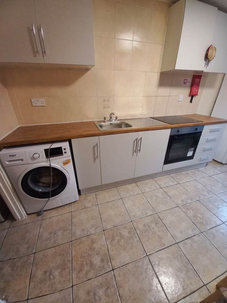 3 Bed House / Maisonette Holland Walk (N19)