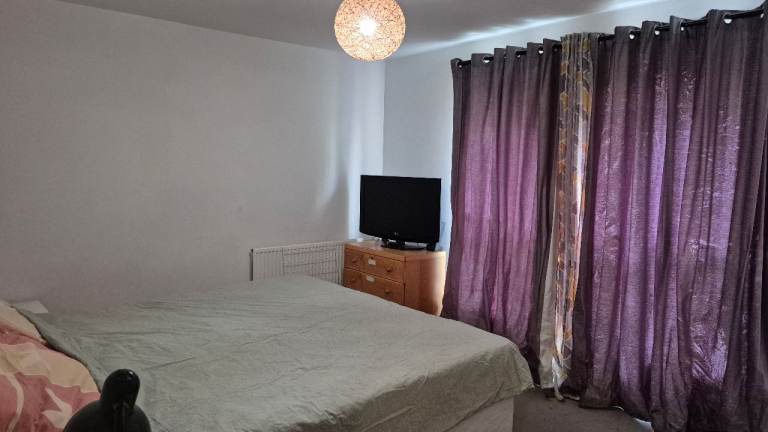 Large Double Room (CB4)