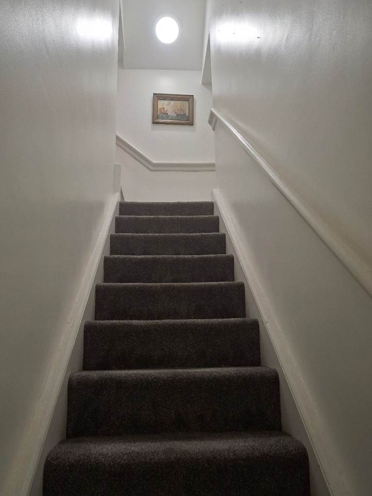 Room To Let (B20)