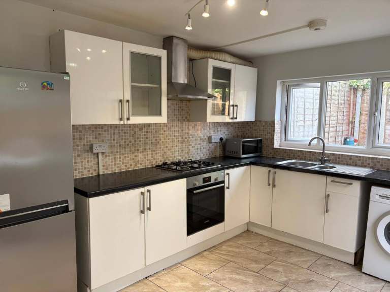 🏡 STUNNING SINGLE ROOM IN VICTORIAN GEM | £550 - Forest Gate E7 9LE