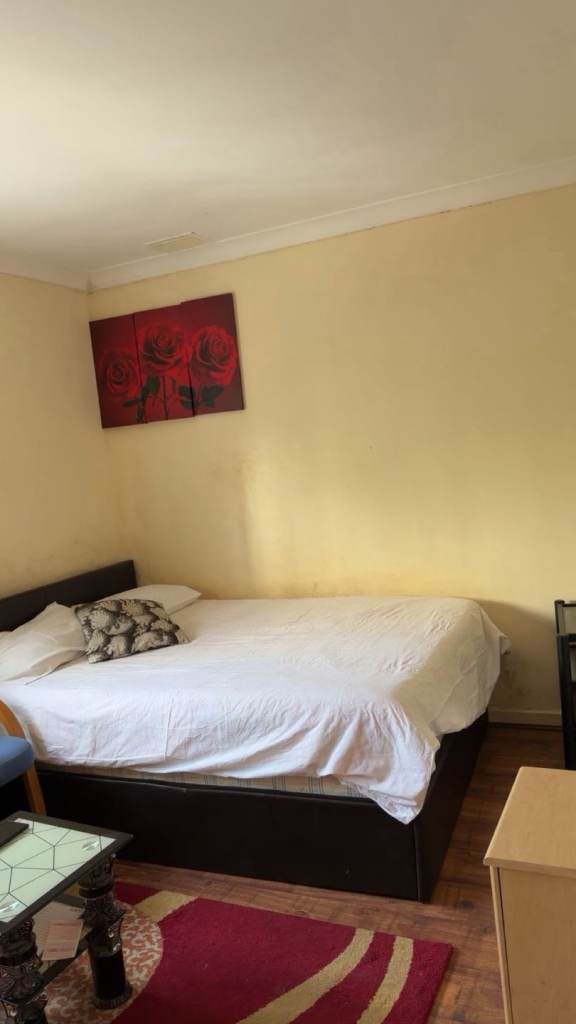 Double room at Willow way, Sydenham (SE26 4QX)