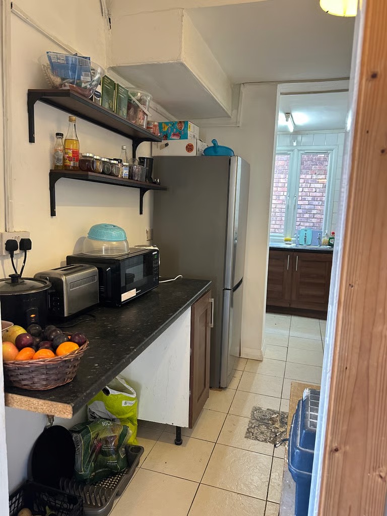 Double room to let at N4