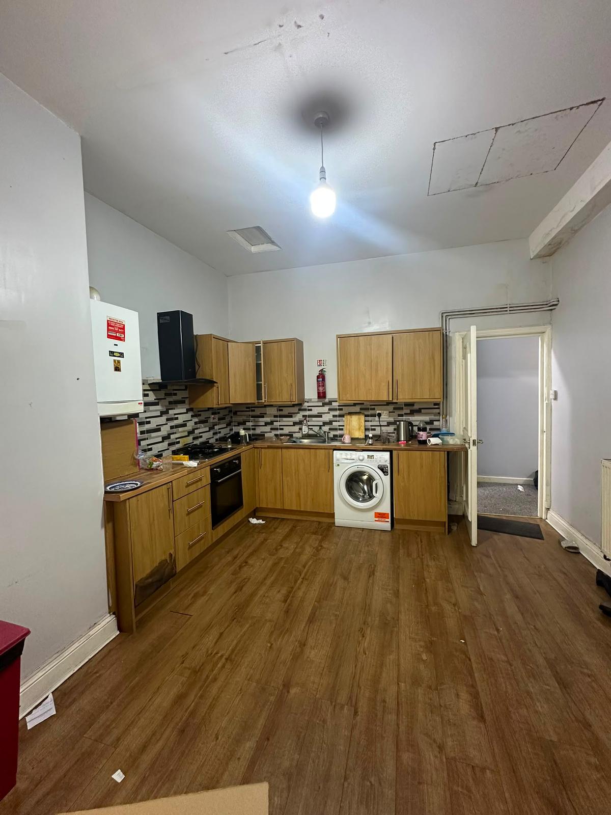 SPACIOUS 2-BEDROOM FLAT WITH GARDEN | WS1 1RE | £1,100 PCM