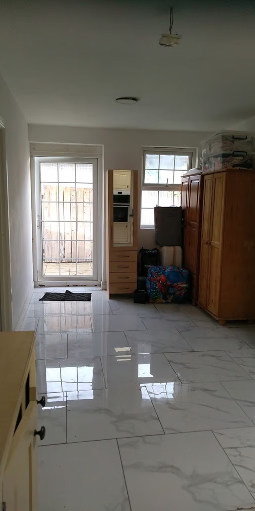 En-suite room to let