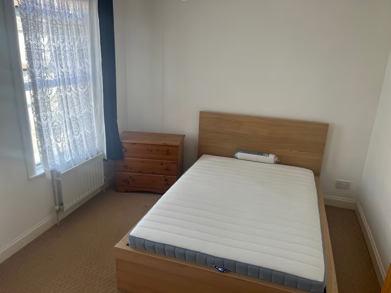 Room to let