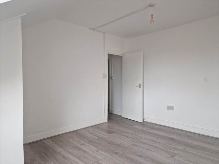 2-bed Flat to rent in converted house in Dulwich (SE22 8PU)