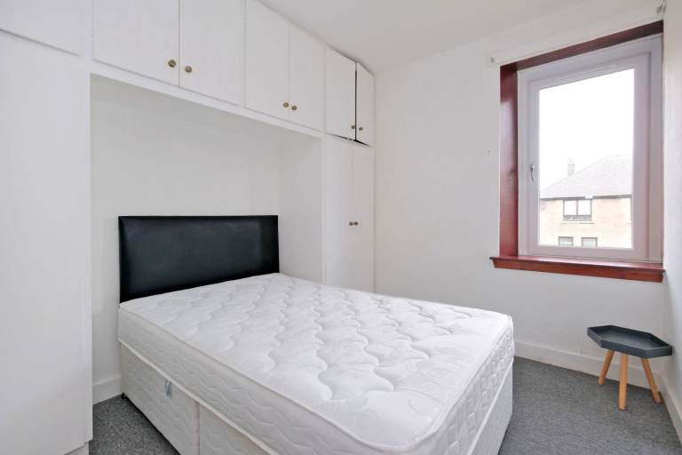 Fully Furnished Immaculate Double Room Available opposite to Aberdeen University £500pm (AB24 1TE)