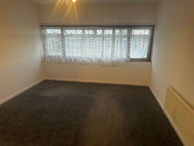 4 bed house For Rent in Mitcham CR4 1JX