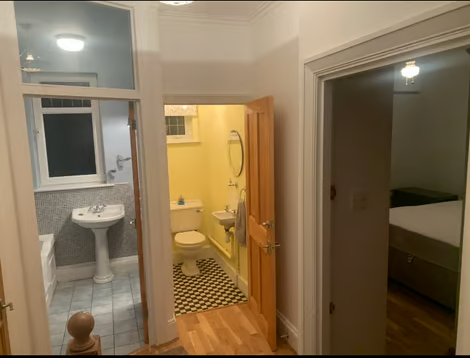 Studio to let