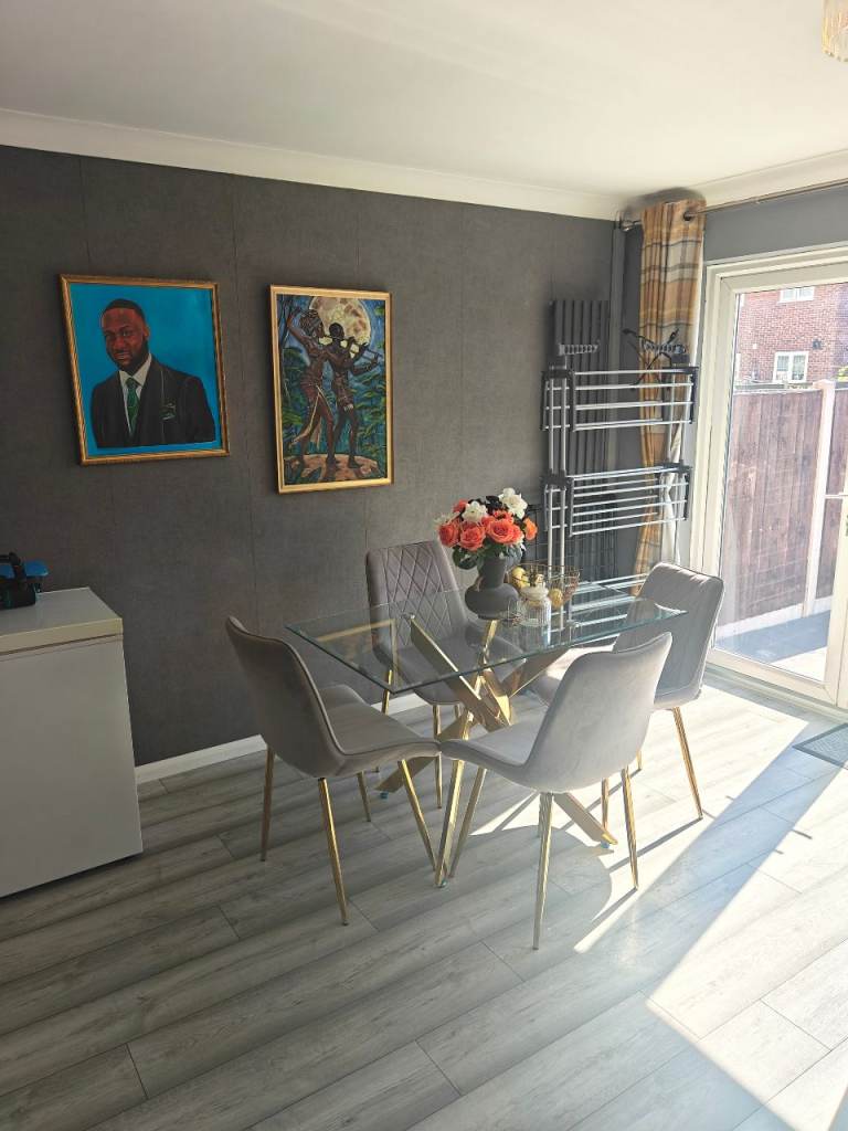 Double Room available with free Parking £700pm at Mace ct, Grays RM17 6TX