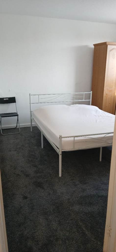 Nice Cozy Double room in Middleton (M24 5LY)