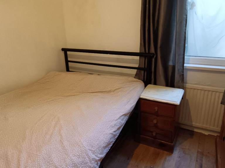 Double room to let at Green st, Upton Park E13 9DA