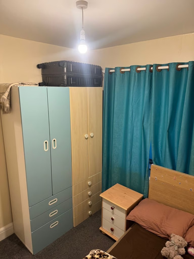 Cosy room to let