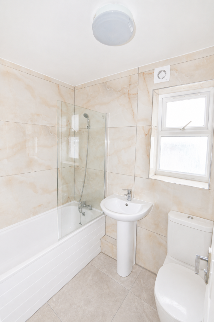 4 Bed Terraced House, stamford rd, East Ham (E6 1LP)