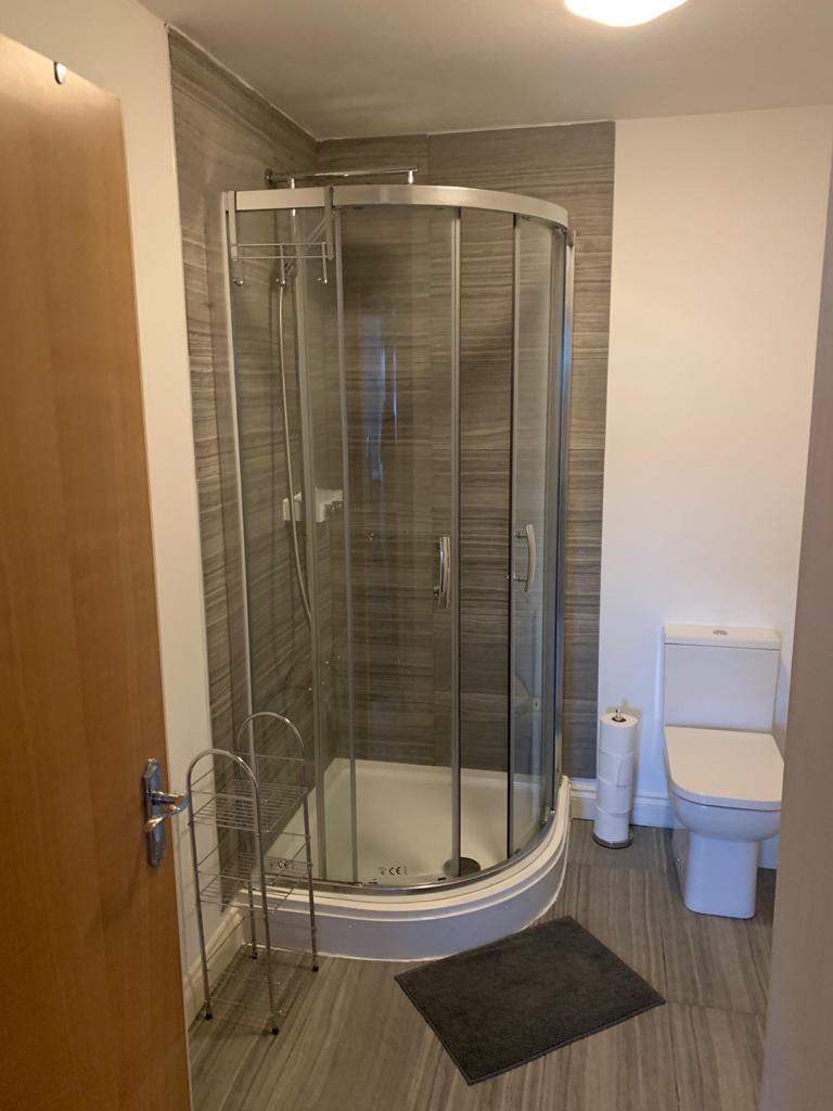 WEST END - 4 BEDROOM / 3 BATHROOM PENTHOUSE (G3 8GE)