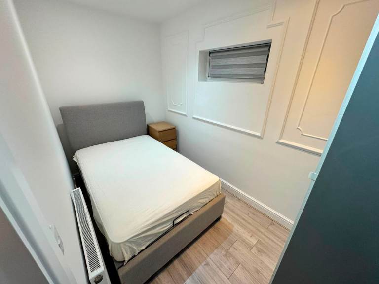 Brand New 2-Bedroom Flat – Atherton Rd, Ilford IG5 0PF | For Indian Family (All bills incl)