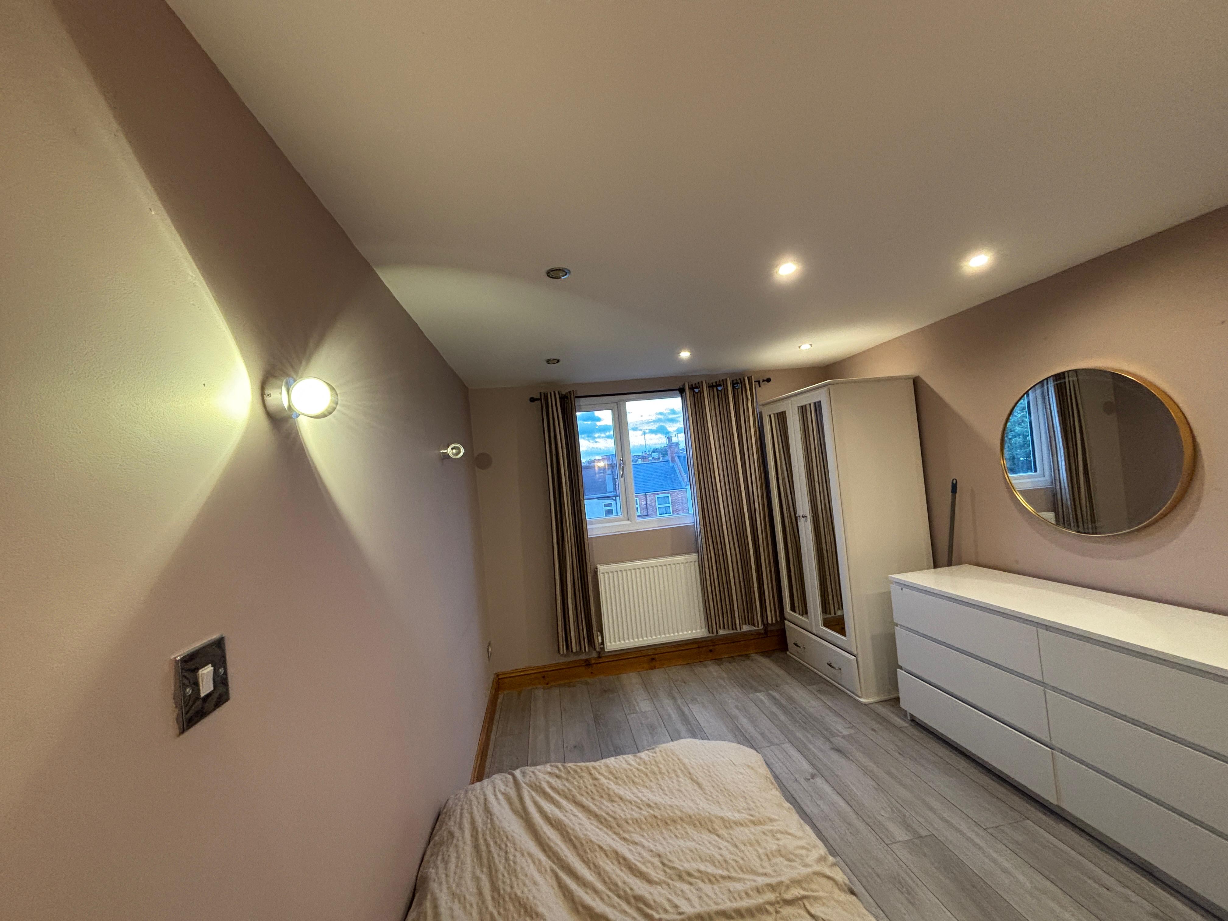 Spacious Master room in a shared house to let