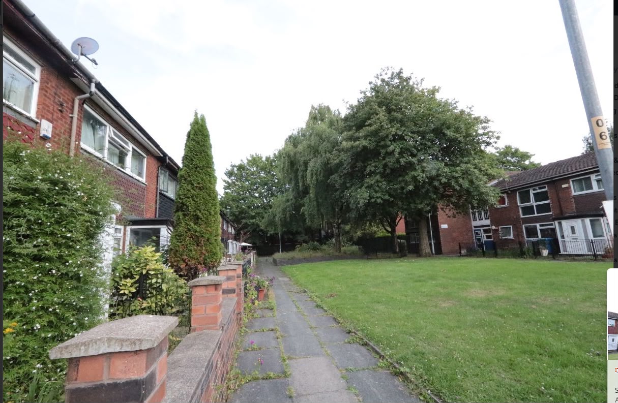 4-bedroom End terraced furnished house at Old trafford M16 7NR