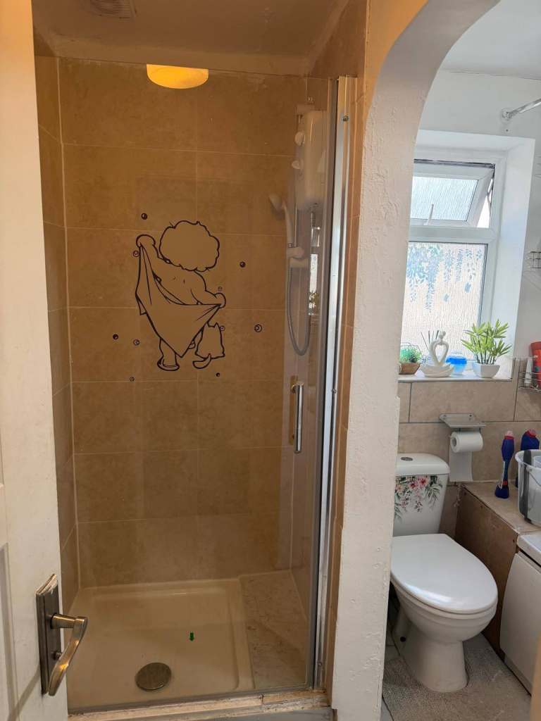 2 Bed Flat (maisonette) to rent in Harlingon (UB3 5LT)