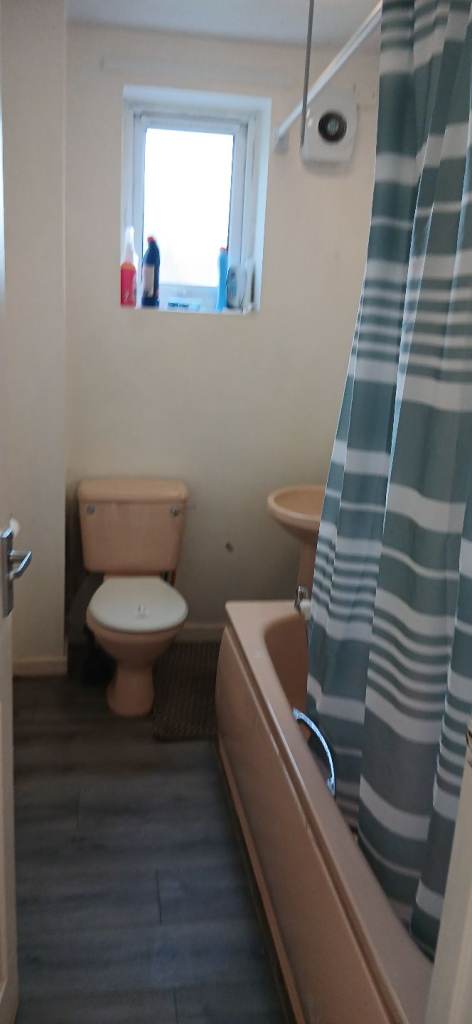 Nice Cozy Double room in Middleton (M24 5LY)