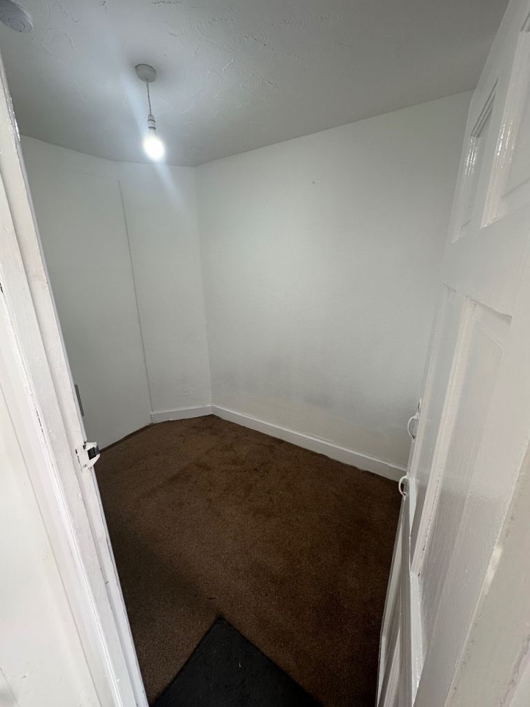 Room for 1/2 females, Neville Road, Upton Park E7 9QS