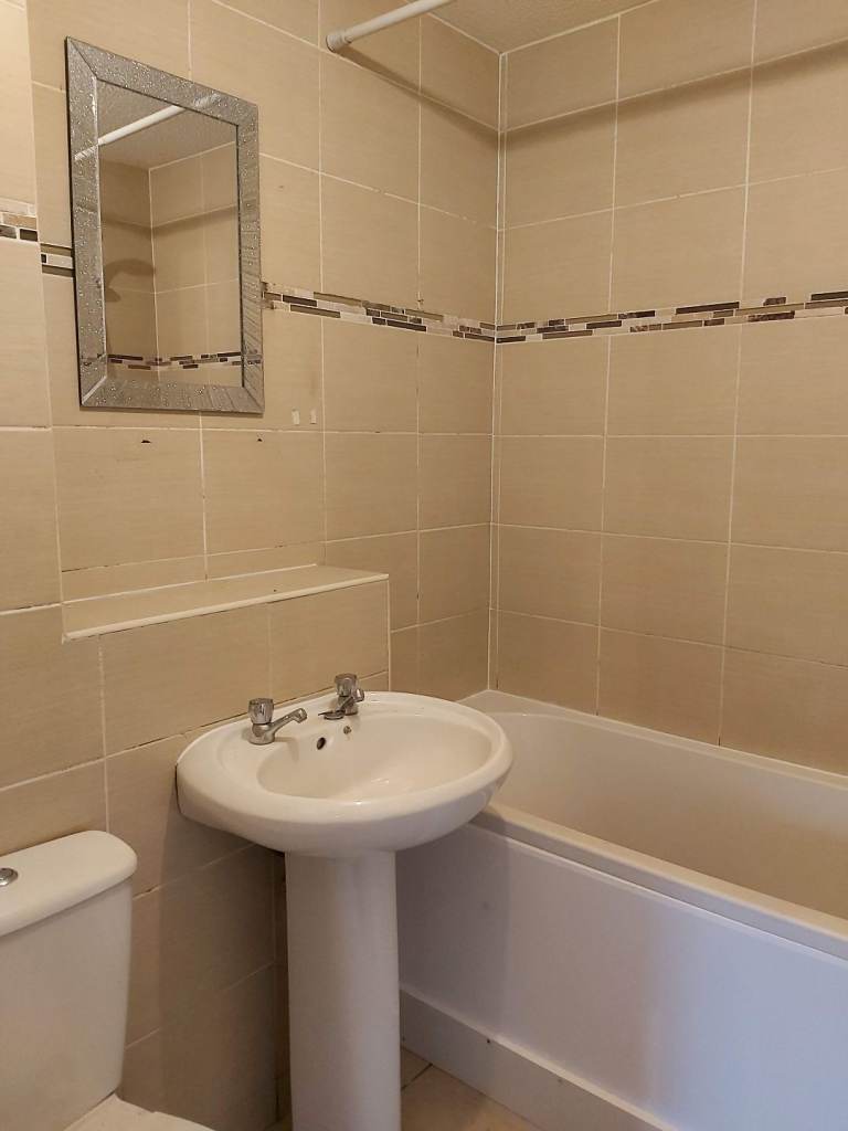 Duddingston, 3 bedroom house for rent. (EH15)