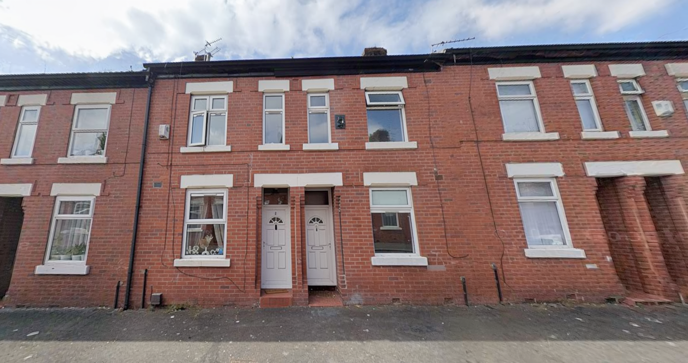 3-bedroom terraced house at Ringley st, Harpurhey M9