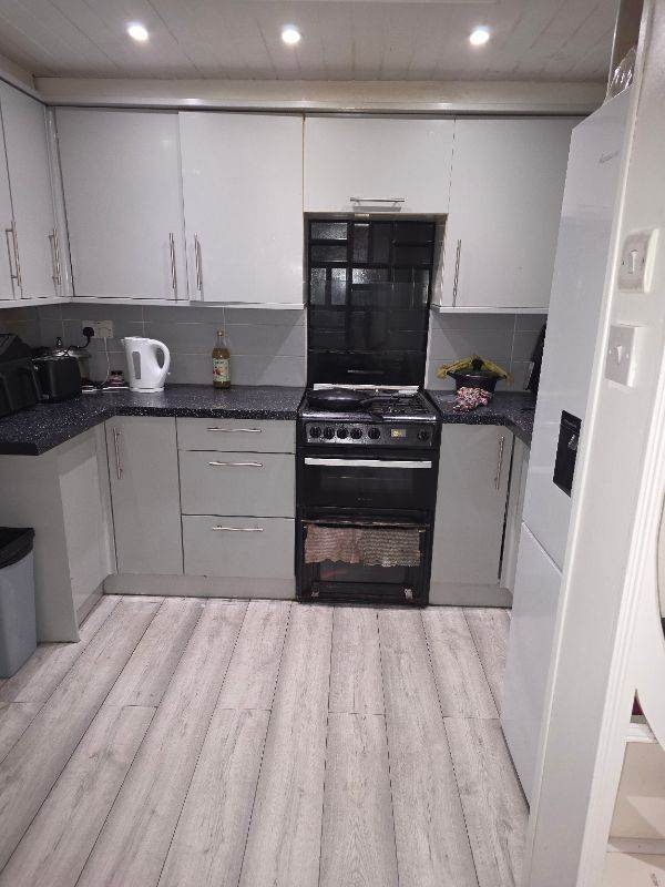 Double room available 500 per month (B8)