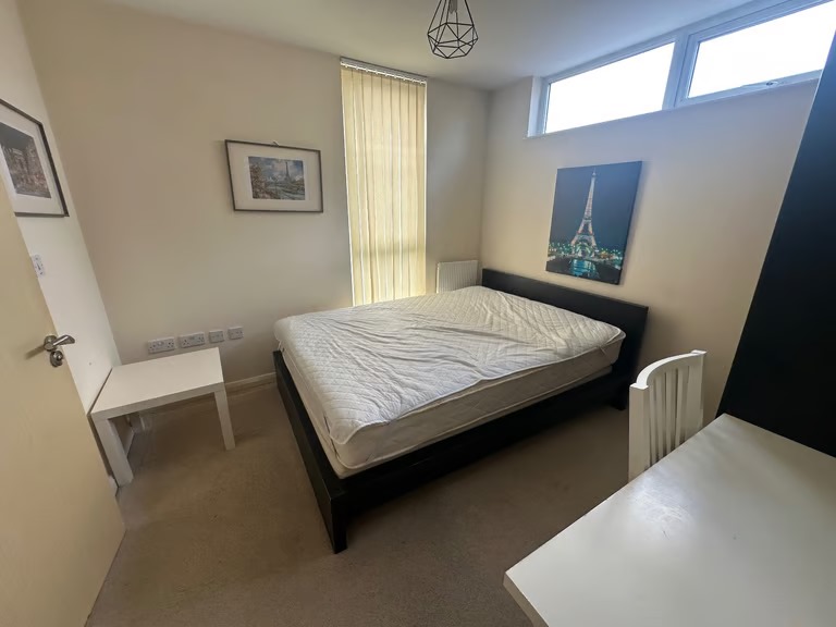 Double room in Sports city, Beswick M11