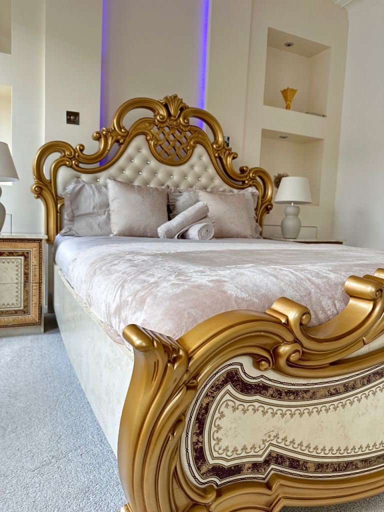 Luxury Furnished Double Room |  | Couples Welcome (CR7 6JU)