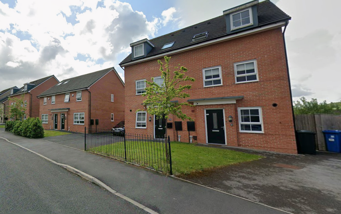 Double room at Sergeant Mark Stansfield Wy, Hyde SK14