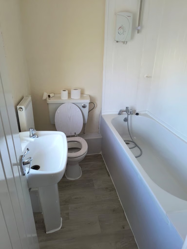 3-bedroom semi detached at Ashley Ln, Harpurhey M9