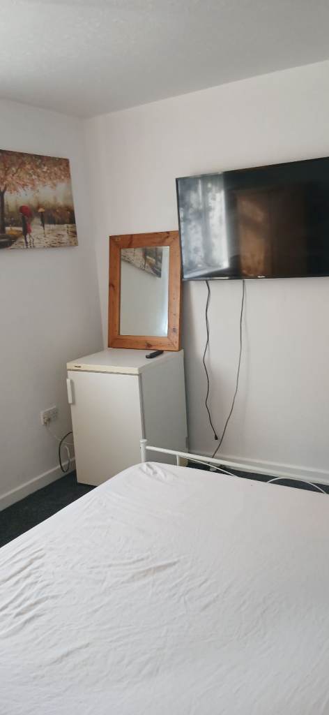 Nice Cozy Double room in Middleton (M24 5LY)