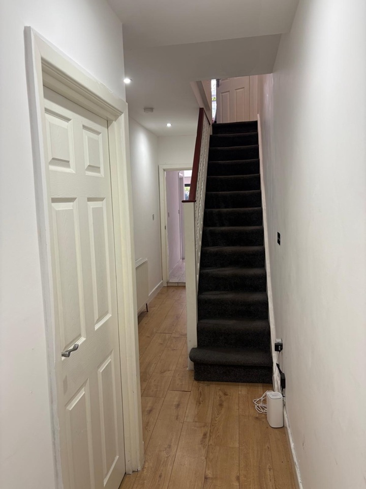 Bed space available in a double room in a sharing house at Chandos rd, Stratford E15 1TX
