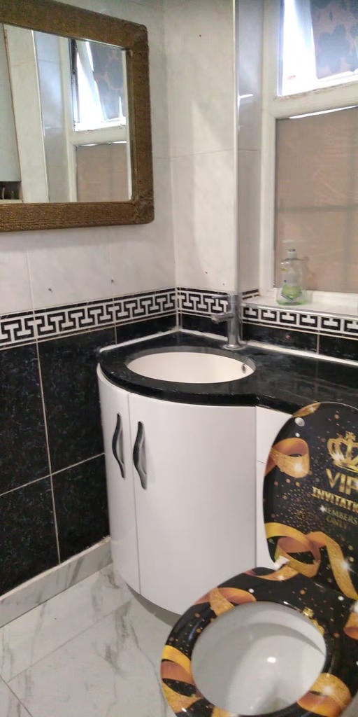 En-suite room to let