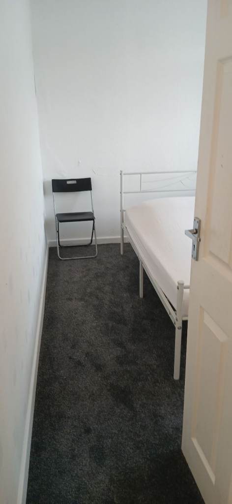 Nice Cozy Double room in Middleton (M24 5LY)