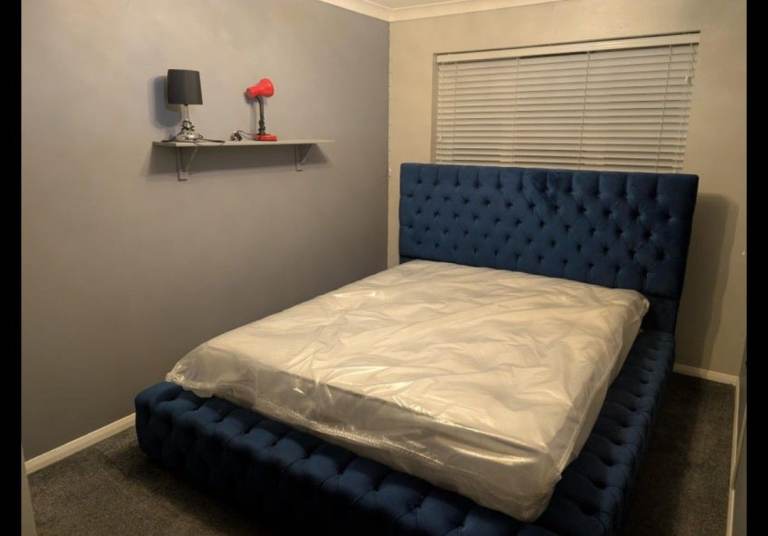 Double Room available with free Parking £700pm at Mace ct, Grays RM17 6TX