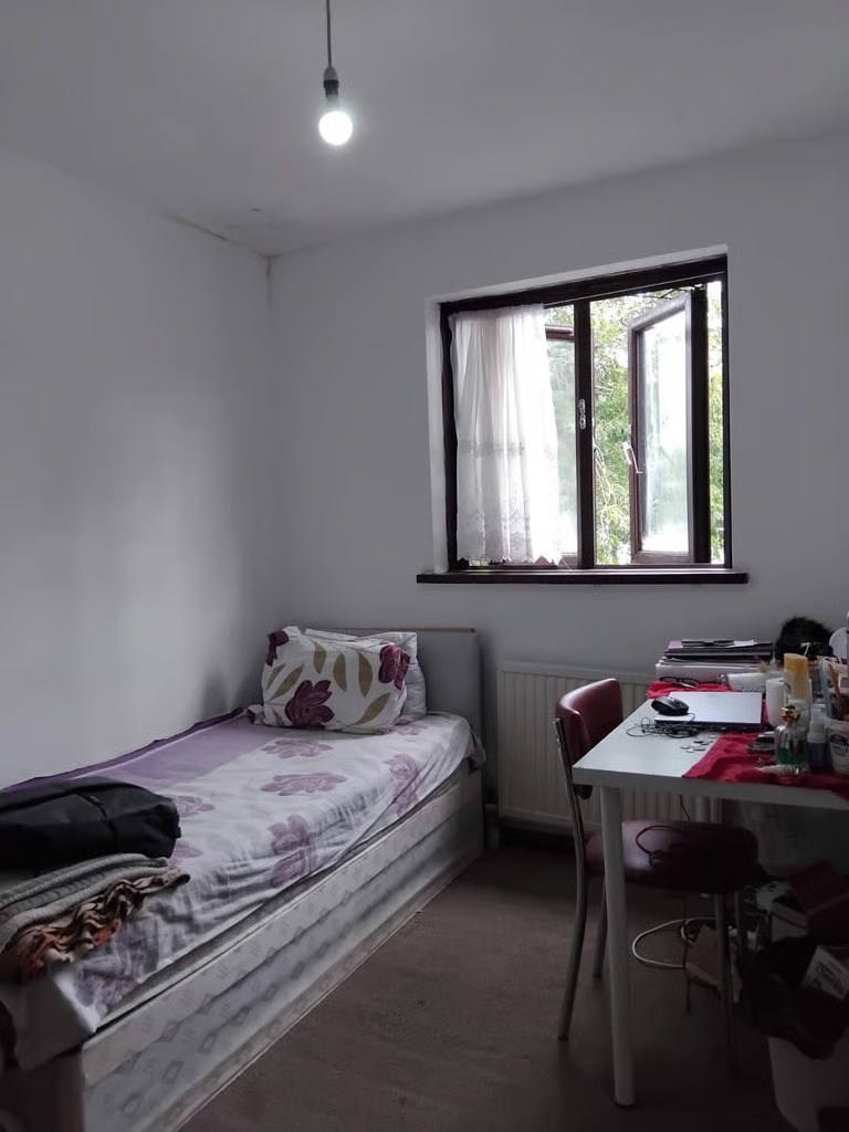 Single room for single person