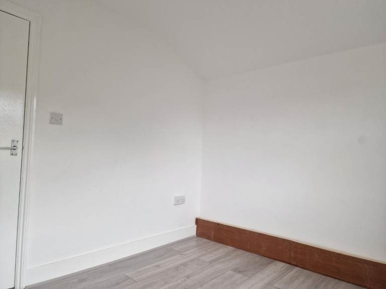 2-bed Flat to rent in converted house in Dulwich (SE22 8PU)